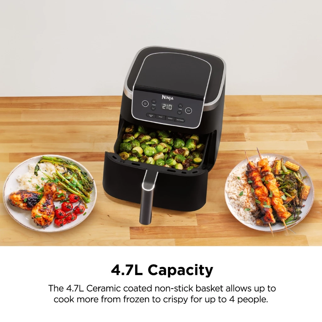 Ninja AF141 Air Fryer Pro 4.7L, AIRCRISP Technology, 4 programmable settings, Air Fry, Roast, Re-heat, Dehydrate