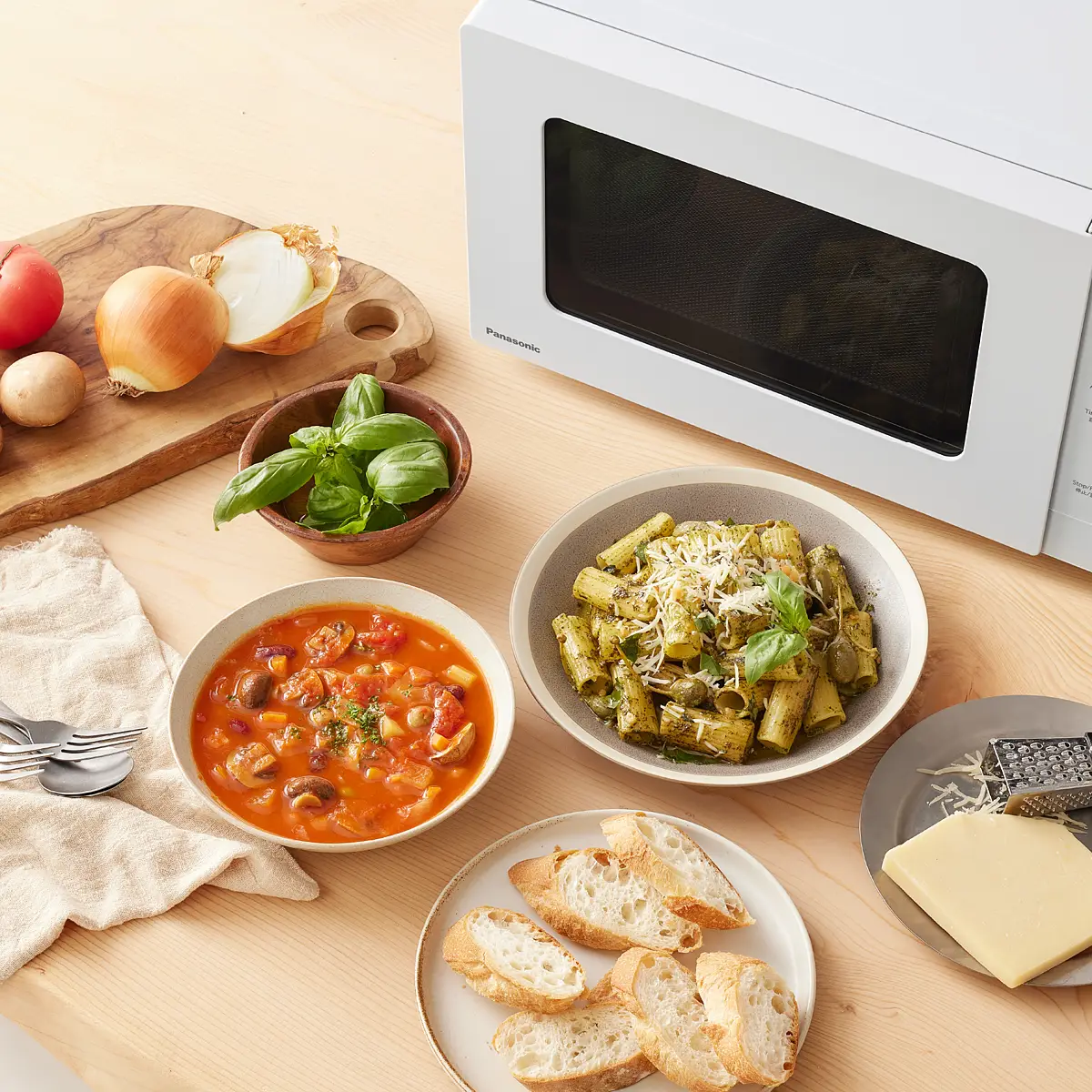 Panasonic NN-ST21QWYPQ Microwave Oven 20L