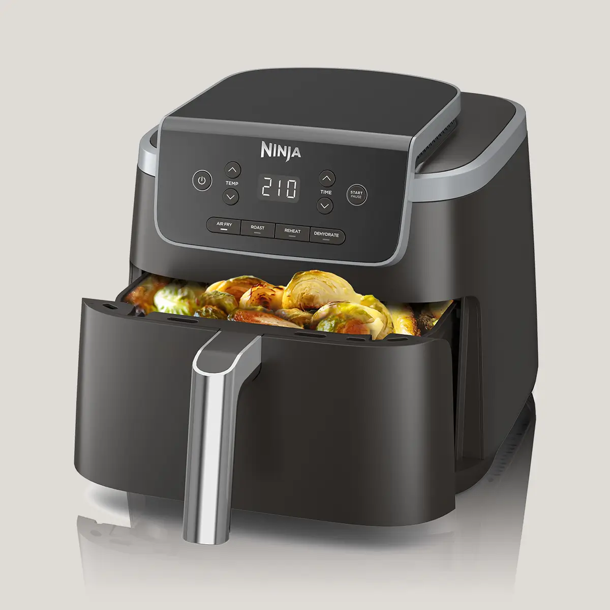 Ninja AF141 Air Fryer Pro 4.7L, AIRCRISP Technology, 4 programmable settings, Air Fry, Roast, Re-heat, Dehydrate