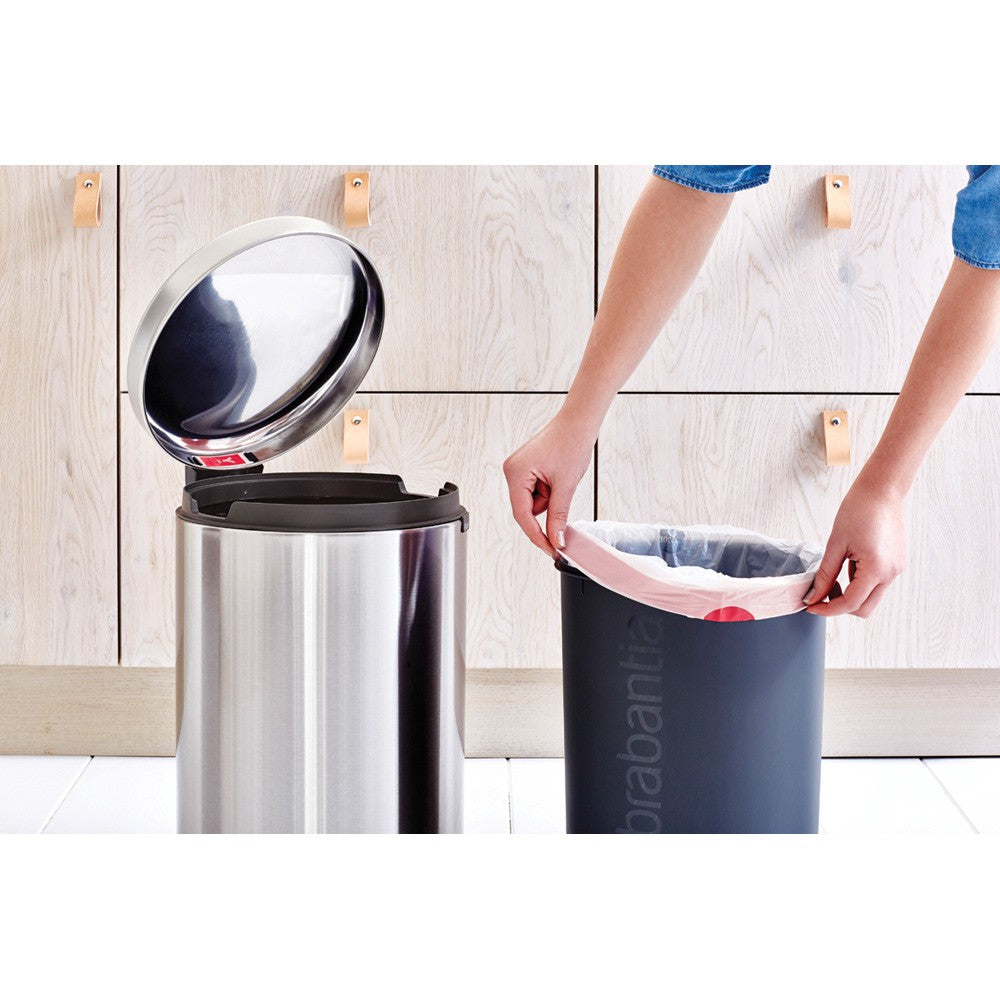 Brabantia BBT 111907 Pedal Bin NEWICON 20L Soft Closing - Fingerprint Proof (FPP) Matt Steel