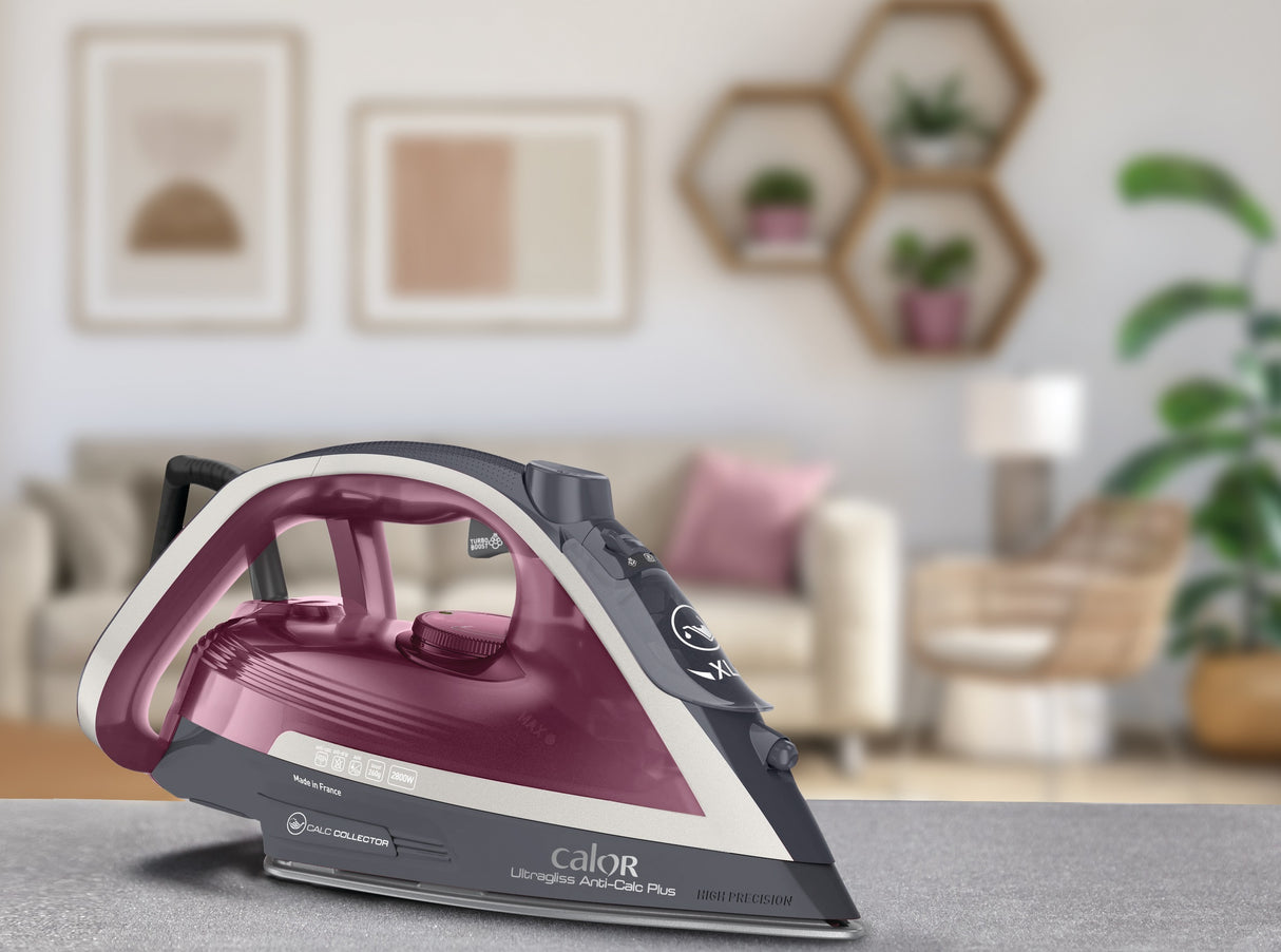 Tefal FV6840 Steam Iron Ultragliss Plus 2800W